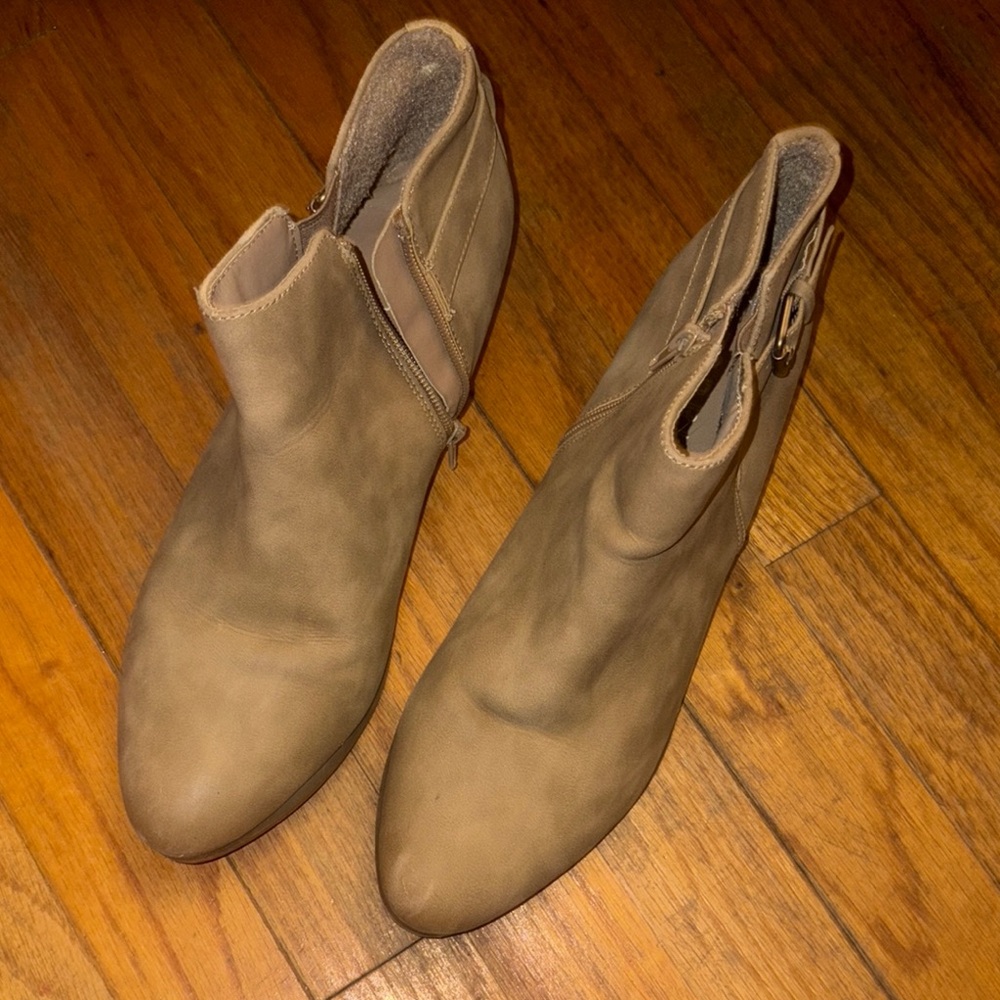 Esprit Tan Ankle Booties with Block Heel